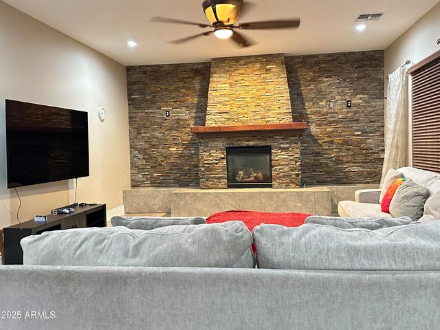 2405 E CHARLOTTE Drive, Phoenix, AZ 85024