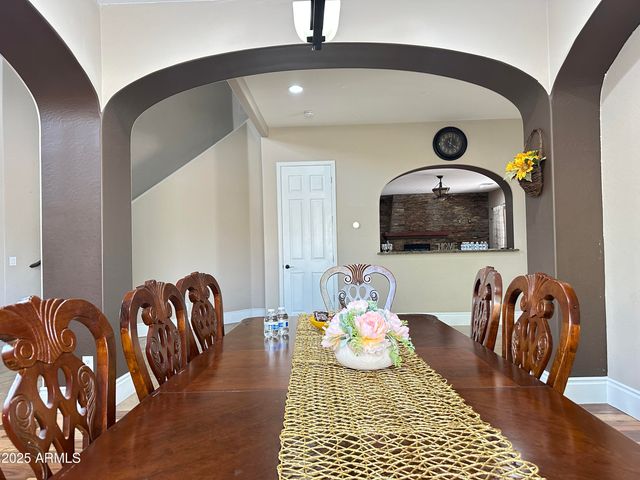 2405 E CHARLOTTE Drive, Phoenix, AZ 85024