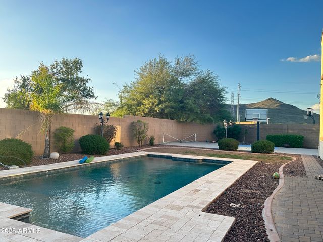 2405 E CHARLOTTE Drive, Phoenix, AZ 85024