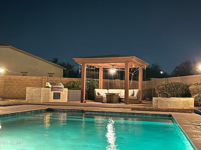 2405 E CHARLOTTE Drive, Phoenix, AZ 85024