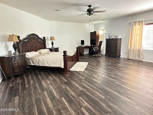 2405 E CHARLOTTE Drive, Phoenix, AZ 85024