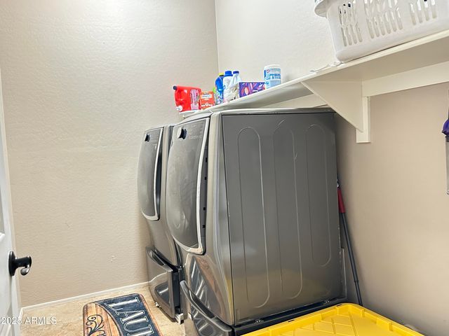 2405 E CHARLOTTE Drive, Phoenix, AZ 85024