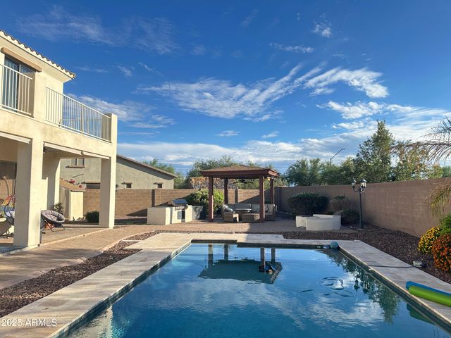 2405 E CHARLOTTE Drive, Phoenix, AZ 85024