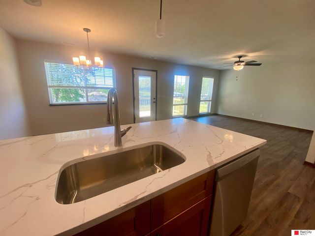 5801 Holmstrom Court, Lincoln, NE 68516