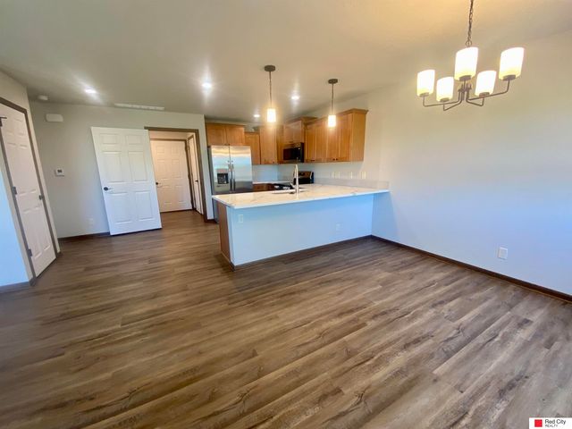 5801 Holmstrom Court, Lincoln, NE 68516