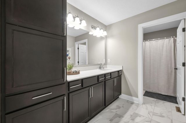 9372 Dewitt Drive, Plain City, OH 43064