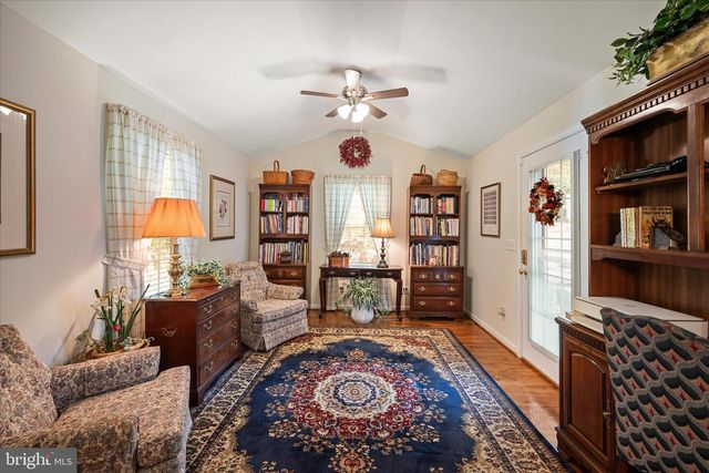 107 LAUNCHRIS DR, Winchester, VA 22602