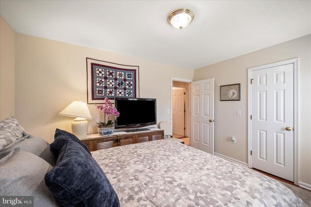 107 LAUNCHRIS DR, Winchester, VA 22602