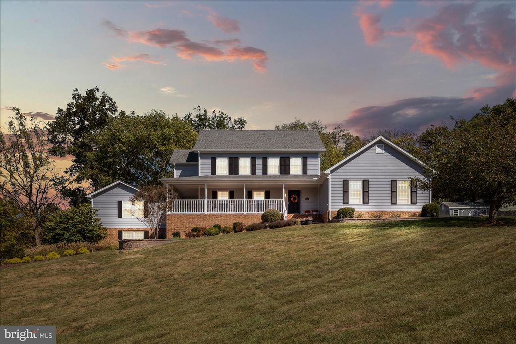 107 LAUNCHRIS DR, Winchester, VA 22602
