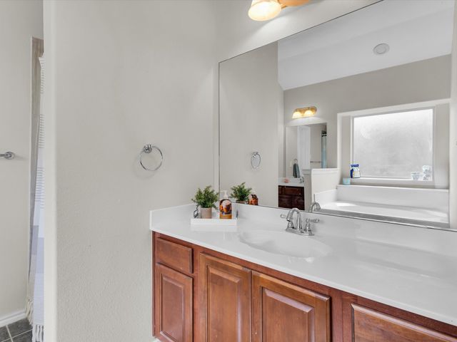 205 King George Road, Ponder, TX 76259