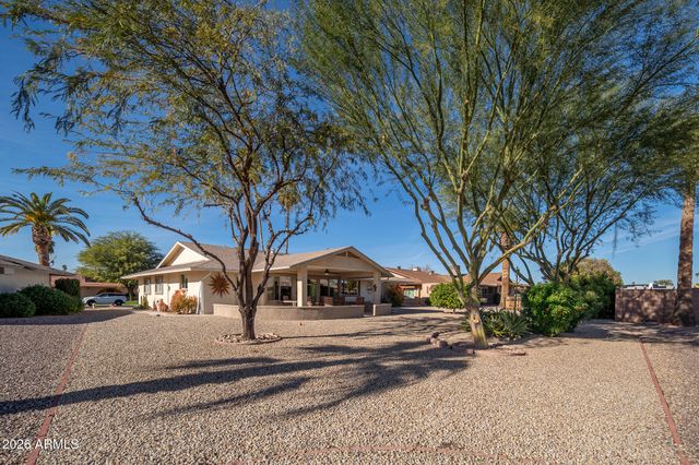 13633 N TAN TARA Point, Sun City, AZ 85351