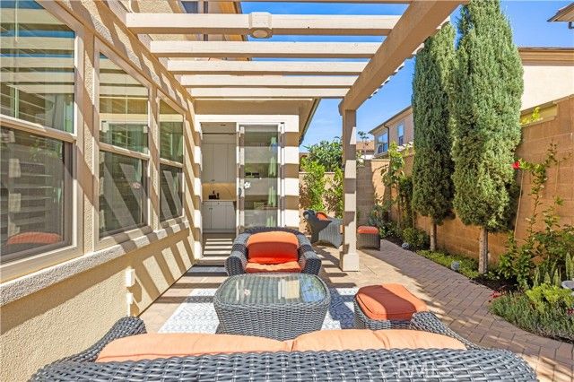 107 Overbrook, Irvine, CA 92620