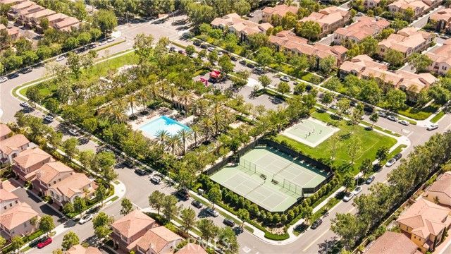 107 Overbrook, Irvine, CA 92620