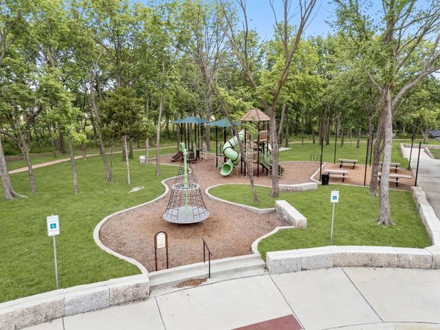 1632 Cotton Road, Van Alstyne, TX 75495