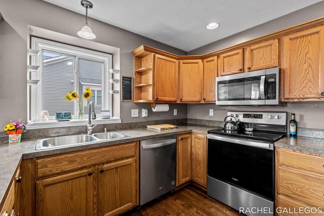 10699 Antelope Drive, Zeeland, MI 49464
