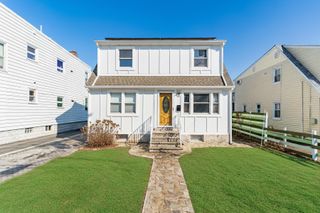 22 SCHUYLER AVE, Kearny, NJ 07032