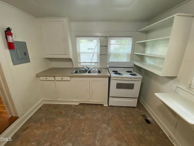 813 W Knox Street, Durham, NC 27701