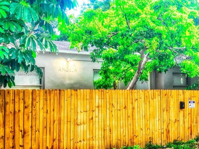 142 NE 56th St A, Miami, FL 33137