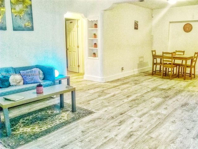 142 NE 56th St A, Miami, FL 33137