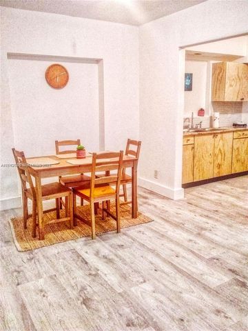 142 NE 56th St A, Miami, FL 33137
