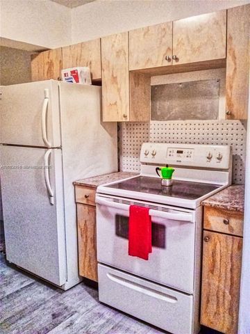 142 NE 56th St A, Miami, FL 33137