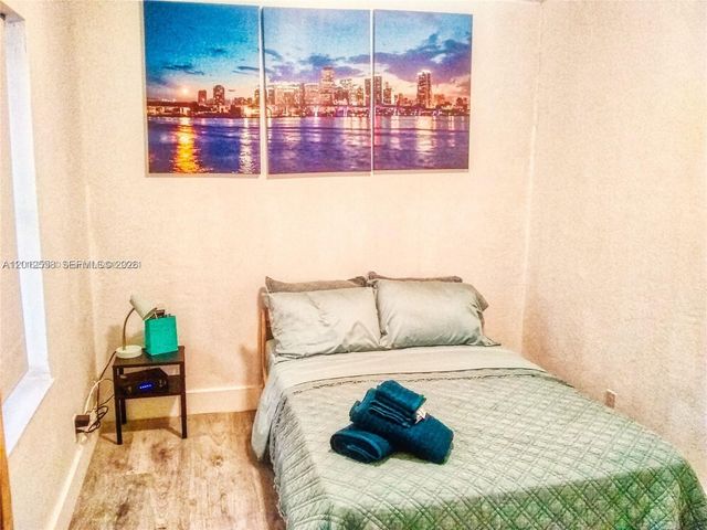 142 NE 56th St A, Miami, FL 33137