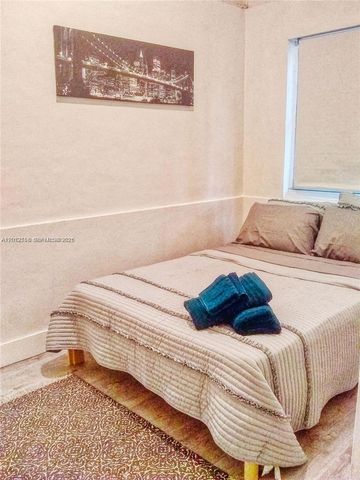 142 NE 56th St A, Miami, FL 33137