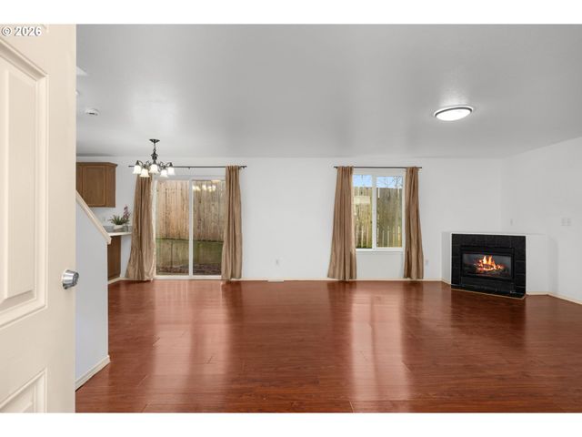 8704 Se RHONE St, Portland, OR 97266