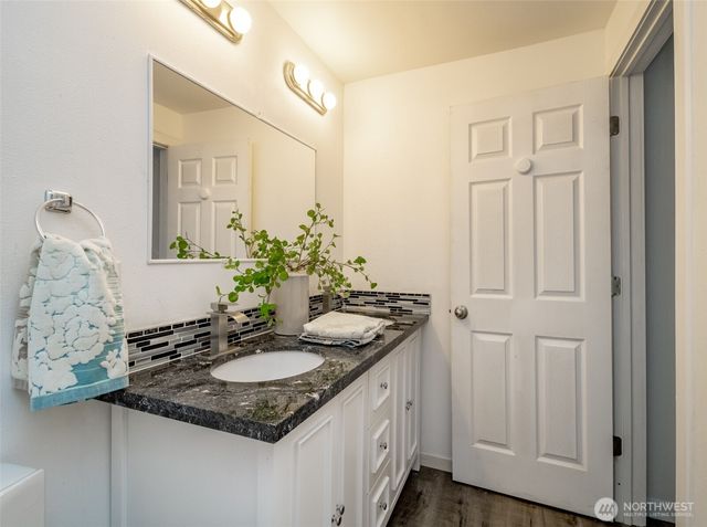 15209 25th Avenue E, Tacoma, WA 98445