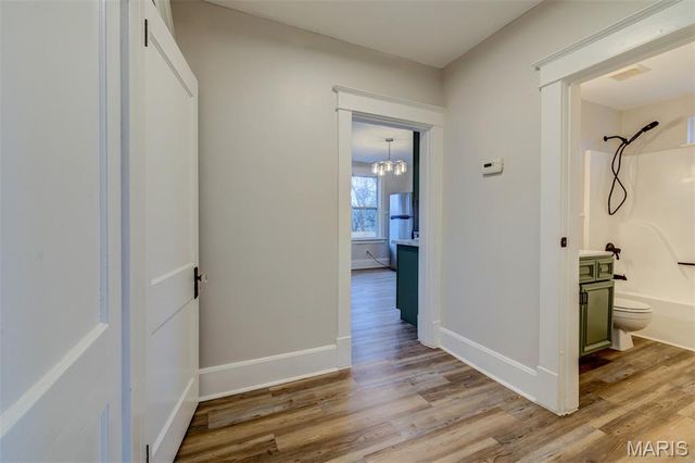 1042 Charleville Avenue, Rock Hill, MO 63119