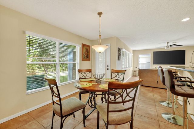 3331 SW Espanola Street, Port St Lucie, FL 34953