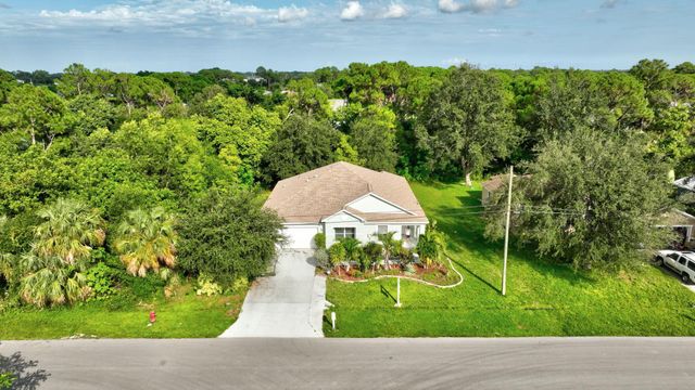 3331 SW Espanola Street, Port St Lucie, FL 34953