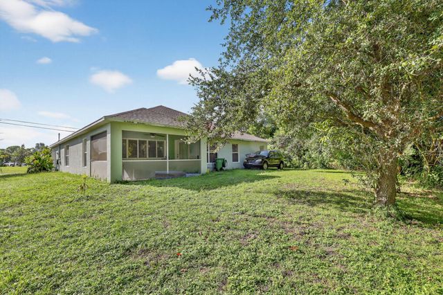 3331 SW Espanola Street, Port St Lucie, FL 34953