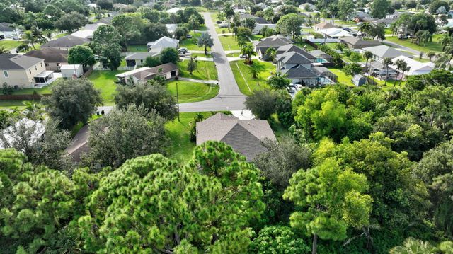 3331 SW Espanola Street, Port St Lucie, FL 34953