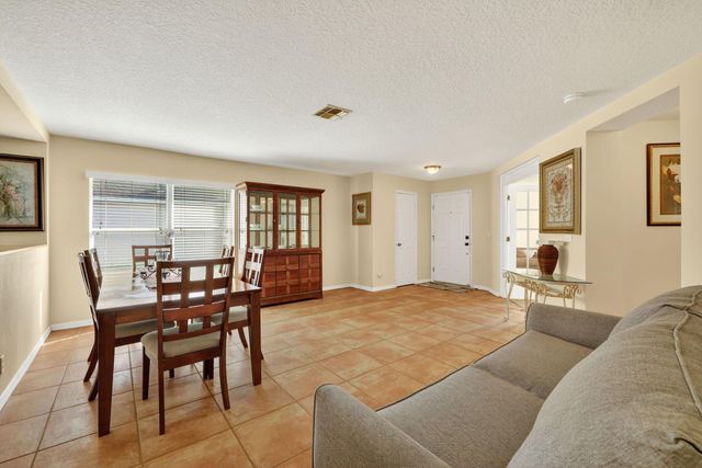 3331 SW Espanola Street, Port St Lucie, FL 34953