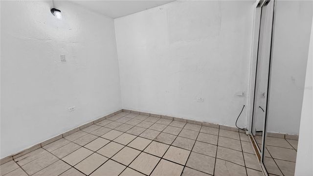 162 LA PLACITA DE SANTURCE, CALLE DOS HERMANOS 7, San Juan, PR 00907