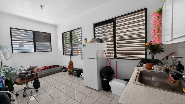 162 LA PLACITA DE SANTURCE, CALLE DOS HERMANOS 7, San Juan, PR 00907