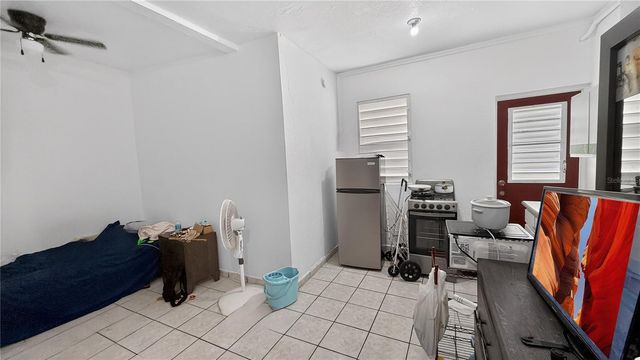 162 LA PLACITA DE SANTURCE, CALLE DOS HERMANOS 7, San Juan, PR 00907