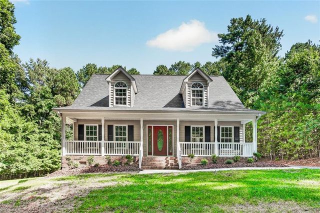 5578 Woodstream Road, Randleman, NC 27317