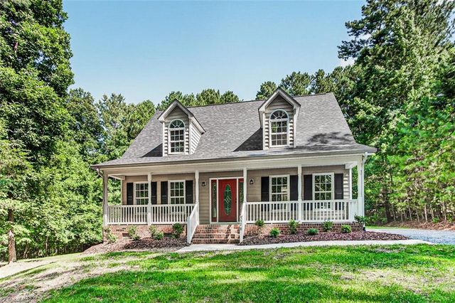 5578 Woodstream Road, Randleman, NC 27317