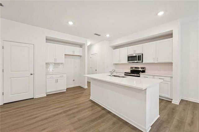 5333 Frontier Court, Flowery Branch, GA 30542