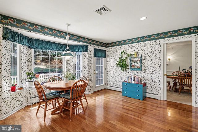 1827 MEADOW RIDGE DR, Hummelstown, PA 17036