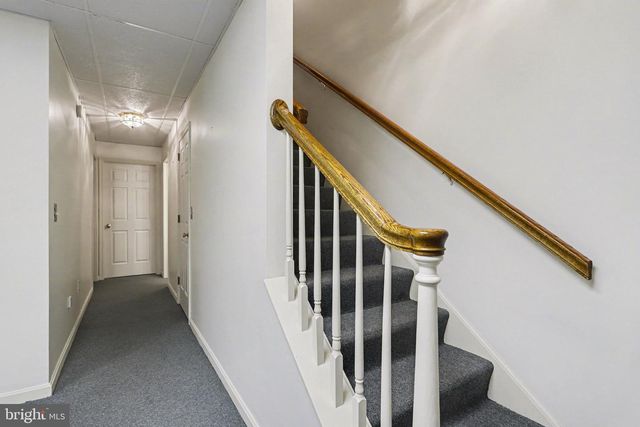 1827 MEADOW RIDGE DR, Hummelstown, PA 17036