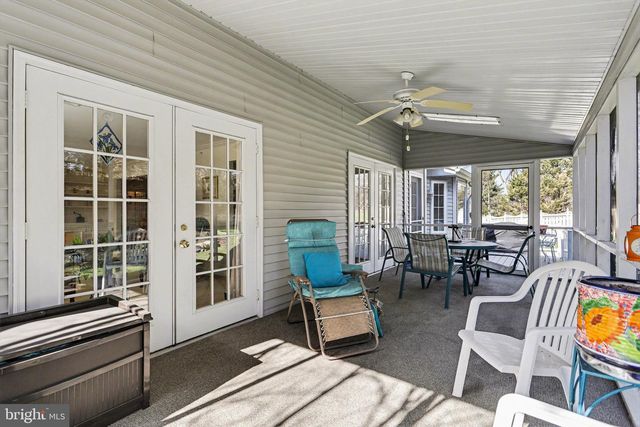 1827 MEADOW RIDGE DR, Hummelstown, PA 17036