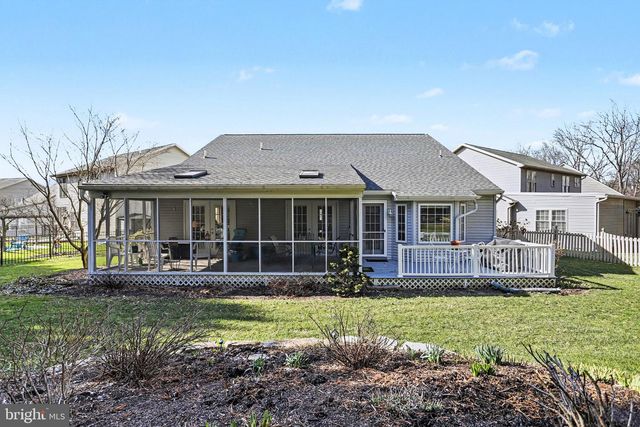 1827 MEADOW RIDGE DR, Hummelstown, PA 17036