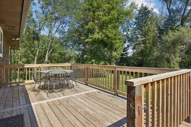 4512 S Ridgeway Road, Ringwood, IL 60072