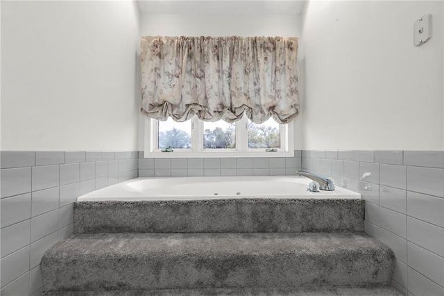 510 Opera House Lane, Odessa, MO 64076