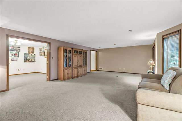 510 Opera House Lane, Odessa, MO 64076