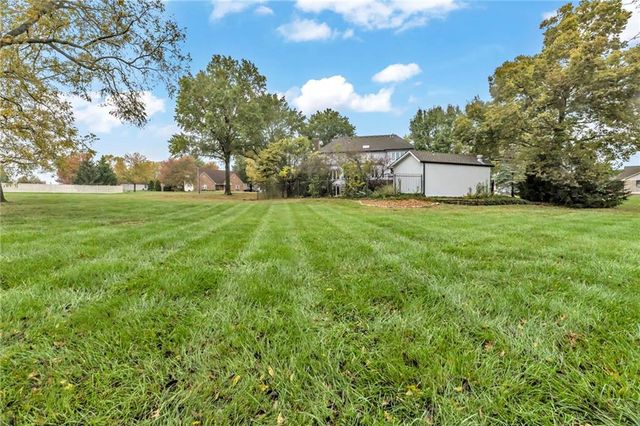 510 Opera House Lane, Odessa, MO 64076