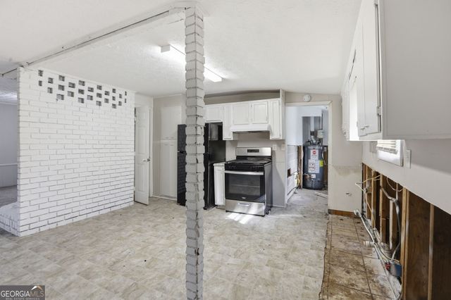 4752 Manse Drive, Forest Park, GA 30297